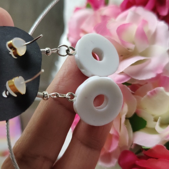 Donuts Earrings Handmade White - Picture 3 of 5